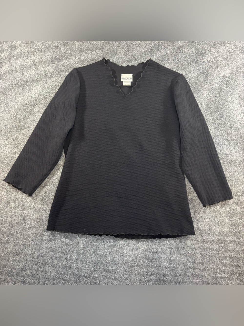 Haystacks Crinkle 3/4 Sleeve Brazilian Surreal Textured Top | Black | Women's M